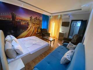 Отель Four Seasons Hotel Батуми Семейный полулюкс-5