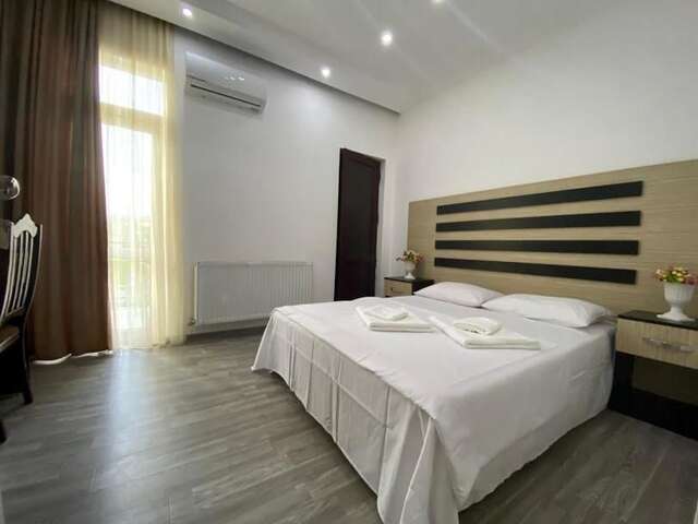 Отель Four Seasons Hotel Батуми-13